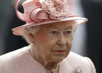 أنباء عن إصابة الملكة إليزابيث الثانية بفيروس كورونا 2