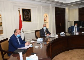 وزير الإسكان ومحافظ القاهرة يتابعان تنفيذ مشروع تطوير "مثلث ماسبيرو" 2