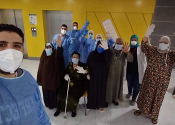 تحويل 10 حالات من مستشفى العجمى إلى المدينة الشبابية بالإسكندرية 8