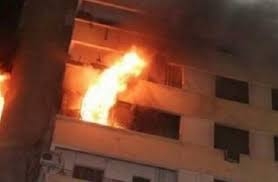 إخماد حريق داخل شقة سكنية في الوراق 1