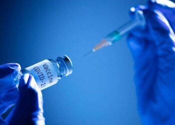 لجنة خبراء أمريكية توصي بتطعيم الأطفال بين 5 و11 عاما بلقاح "فايزر" 4