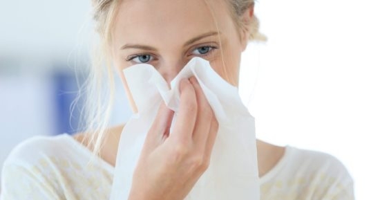 «الصحة» توجه نصائح للمواطنين حال الشعور بأعراض نزلات البرد أو اشتباه كورونا 1