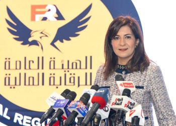 «وزيرة الهجرة» تشيد بالإقبال السريع من المصريين بالخارج على التسجيل للحصول على التأمين في أول يناير 2022