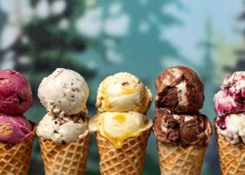 لكل من يحب المثلجات.. هل الآيس كريم مفيداً للحلق؟ 9