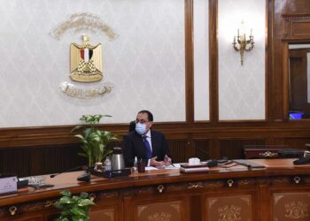 رئيس الوزراء يتابع جهود صندوق مصر السيادي في جذب الاستثمارات للقطاعات الاقتصادية المختلفة 2