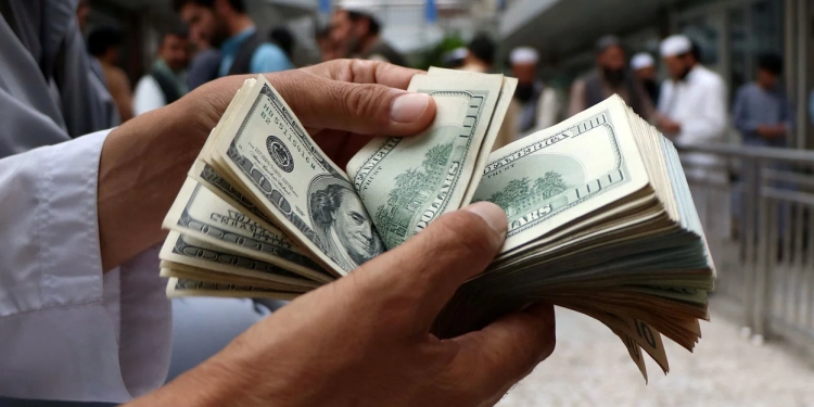 سعر الدولار اليوم الاثنين 13 مايو في البنوك المصرية