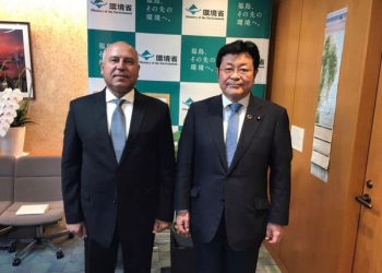 وزير النقل يلتقي مع وزير البيئة الياباني 2