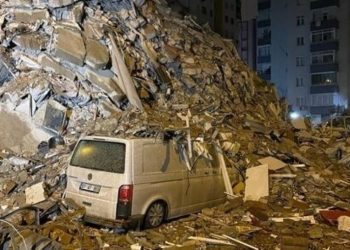 إدارة الكوارث التركية: 6445 شخصا تم إنقاذهم من تحت الأنقاض 1