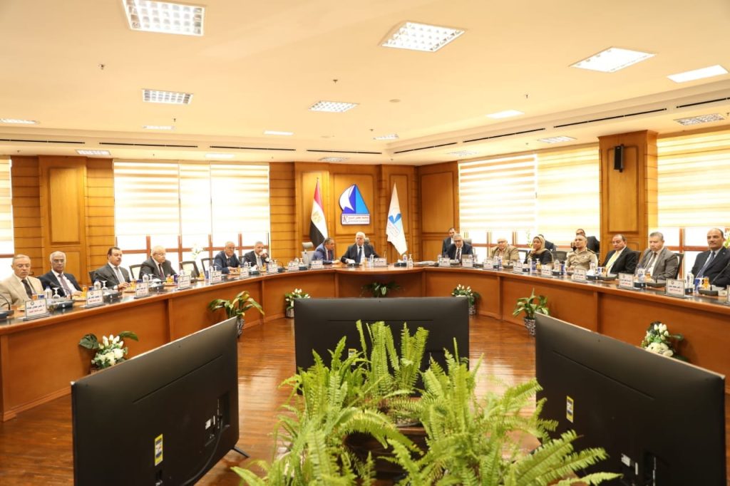 وزير التعليم العالي يترأس اجتماع المجلس الأعلى للجامعات بجامعة كفر الشيخ 3