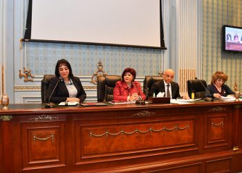 لجنة السياحة والطيران تعقد إجتماعا لمناقشة المشاكل التي تعرض لها الحجاج المصريين 4