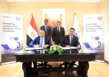 وزير الصحة يشهد توقيع بروتوكول تعاون مع شركة "داتافلو" الإماراتية بهدف التحقق من صحة شهادات التراخيص للقطاع الصحي 5