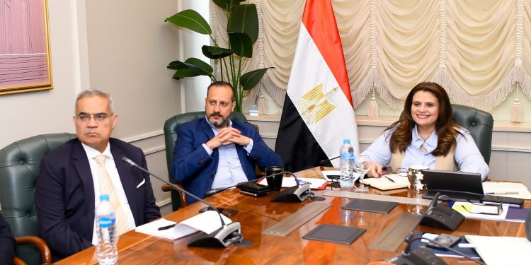 وزيرة الهجرة تتابع الترتيبات الجارية لانعقاد النسخة الخامسة من مؤتمر المصريين بالخارج 1