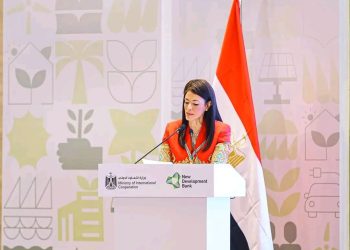 الدكتورة رانيا المشاط وزيرة التعاون الدولي في كلمتها الافتتاحية بالملتقى الأول لبنك التنمية الجديد في مصر 3