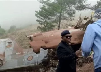 وفاة نائب رئيس مالاوي ومرافقيه إثر تحطم الطائرة المفقودة منذ أمس 1