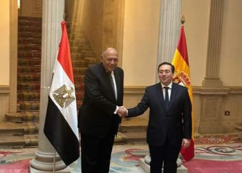 وزير الخارجية يجري مشاورات موسعة مع نظيره الإسباني لتعزيز العلاقات الثنائية بين البلدين 3