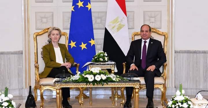 الرئيس السيسي يستقبل رئيسة مفوضية الاتحاد الأوروبي على هامش انعقاد مؤتمر الاستثمار المصري - الأوروبي 1