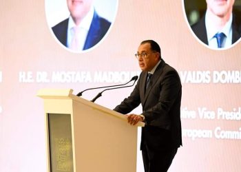 رئيس الحكومة يلقي كلمة افتتاحية خلال الحدث الجانبي الثالث لمؤتمر الاستثمار المصري ـ الأوروبي 5