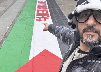 بالصور.. أحمد حلمي يشارك في مسيرة دعماً لفلسطين بشوارع هولندا خلال حضوره مهرجان روتردام 4